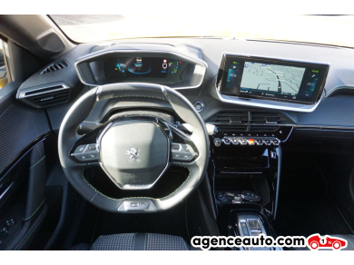 Peugeot 208 — 10