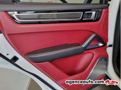 Porsche Cayenne — 32