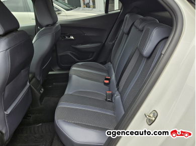 Peugeot 2008 — 28