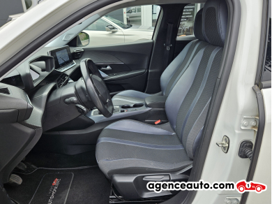 Peugeot 2008 — 8
