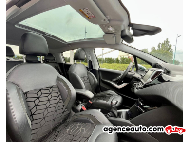 Peugeot 208 — 12