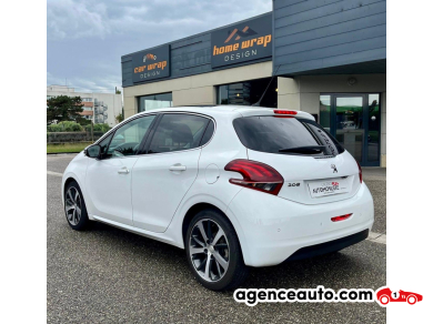 Peugeot 208 — 3