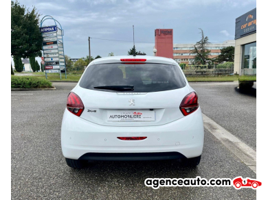 Peugeot 208 — 4