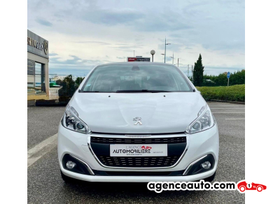 Peugeot 208 — 8