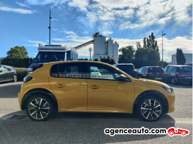 Peugeot 208 — 4