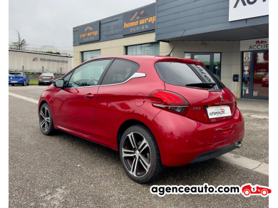 Peugeot 208 — 3