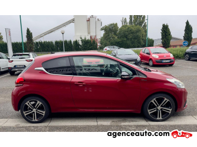 Peugeot 208 — 6