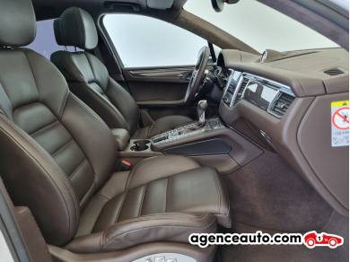 Porsche Macan — 26