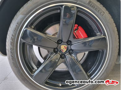 Porsche Macan — 44