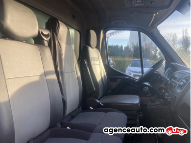 Renault Master — 9