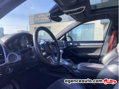 Porsche Cayenne — 11