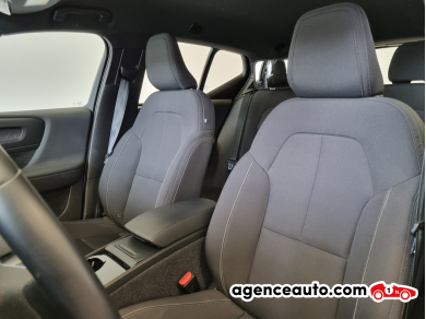 Volvo VOLVO XC40 — 10