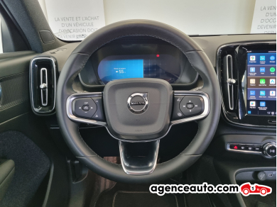 Volvo VOLVO XC40 — 25