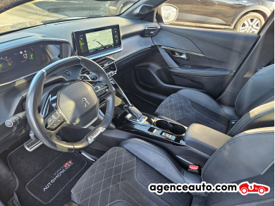 Peugeot 208 — 10