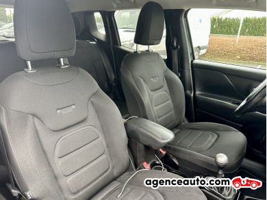 Jeep Renegade — 12