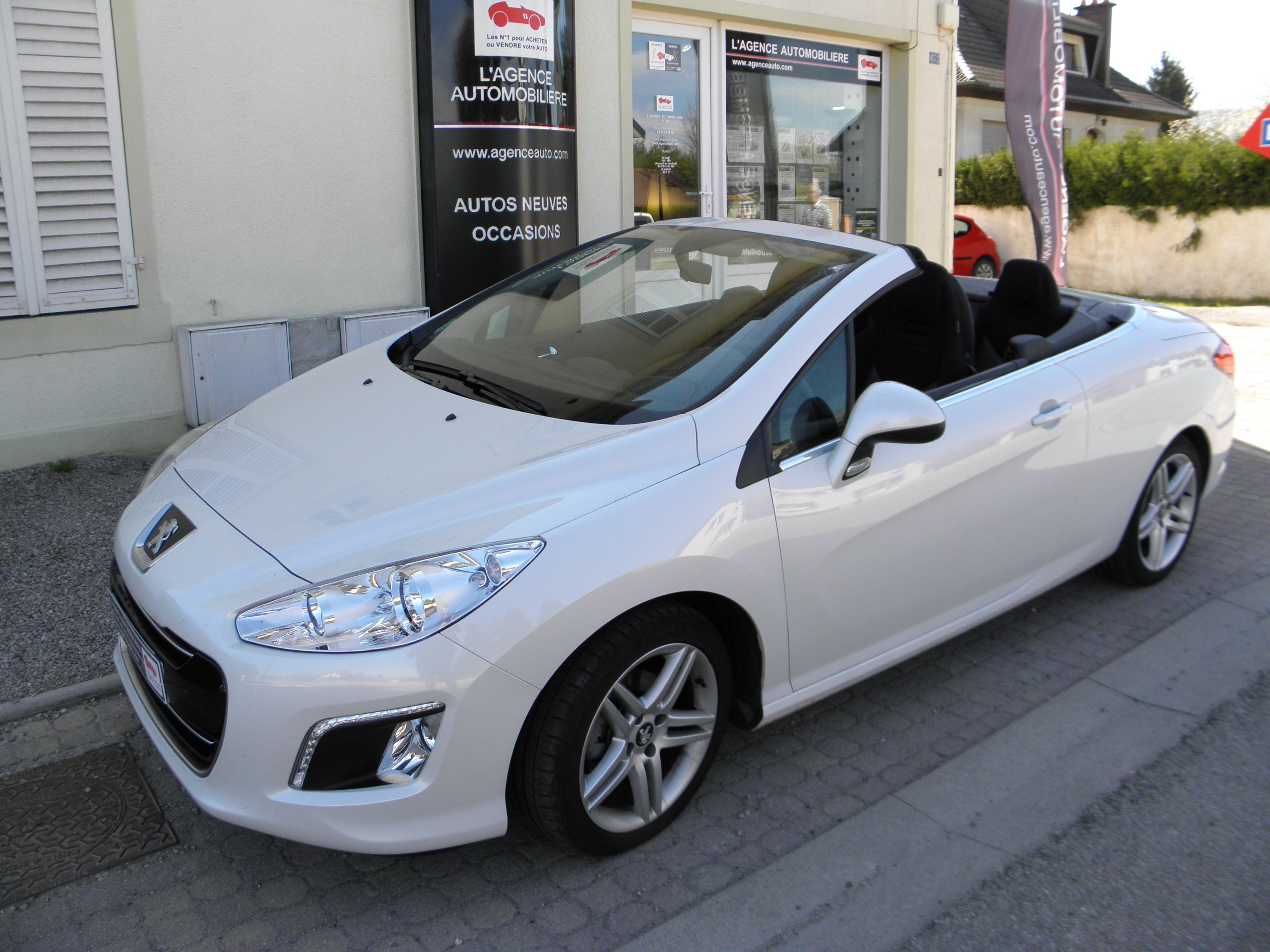 PEUGEOT 308 ALLURE 1.6 AUT 2020 (220865) - FullMotor - Automoviles  Seminuevos - Autos Usados