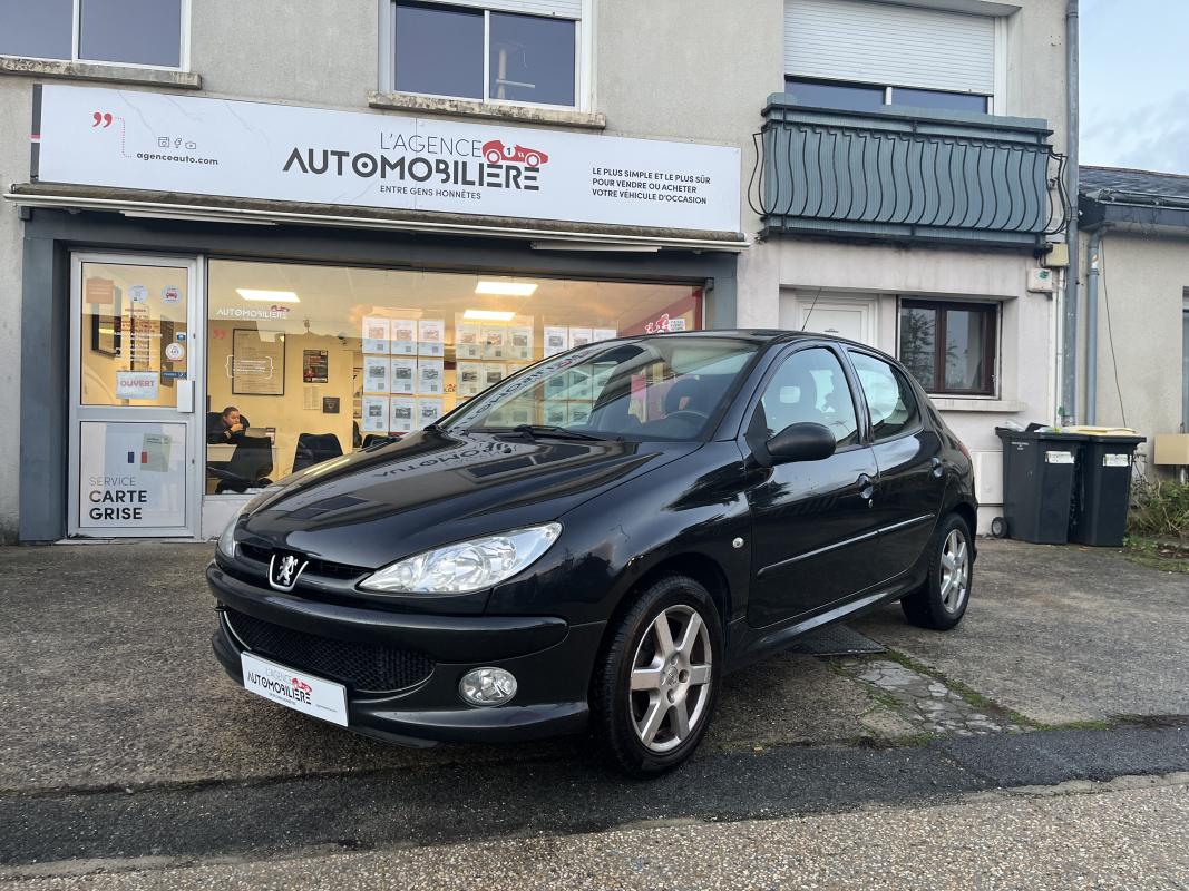 PEUGEOT 206 1.4 75 X LINE CLIM  Achat et vente de voiture d